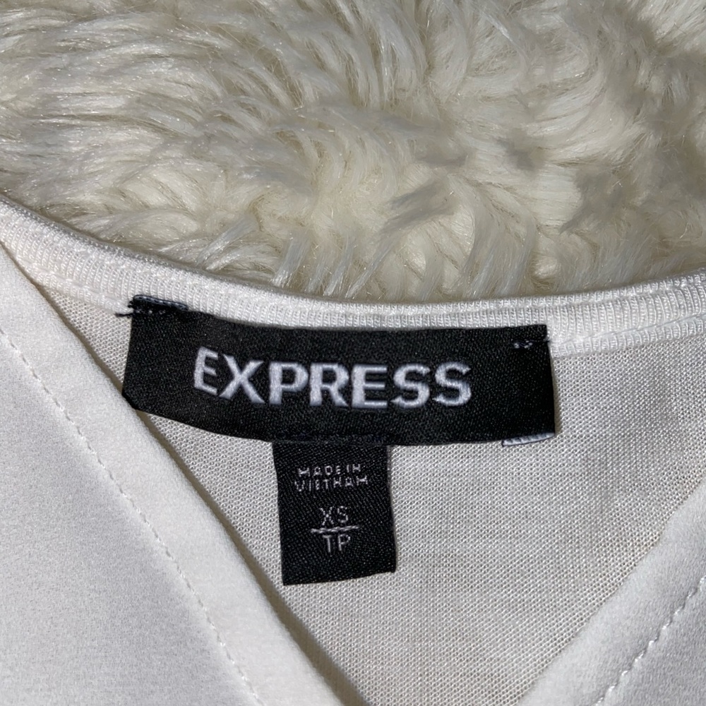 Express Cutoff Top - Picture 4 of 4